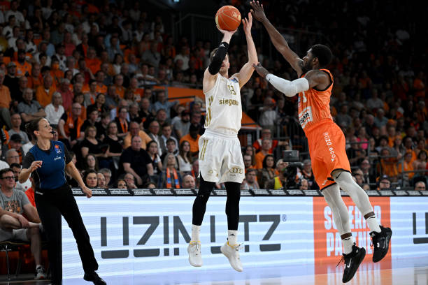 内球员和青 内球员和青